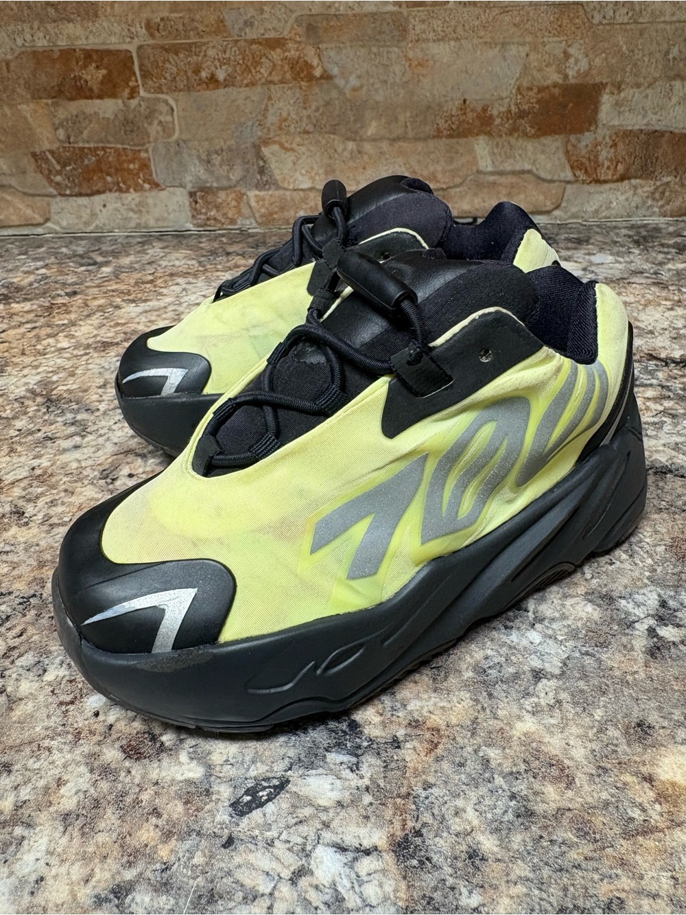 Adidas X Yeezy 700 MNVN Phosphor Toddler Size 8K